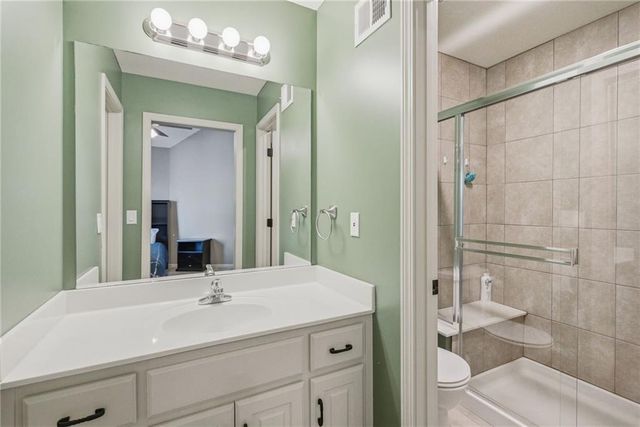 15401 W 165th Street, Olathe, KS 66062