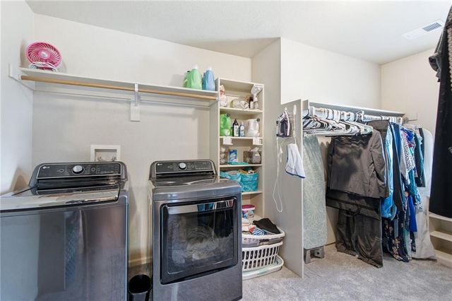 15401 W 165th Street, Olathe, KS 66062