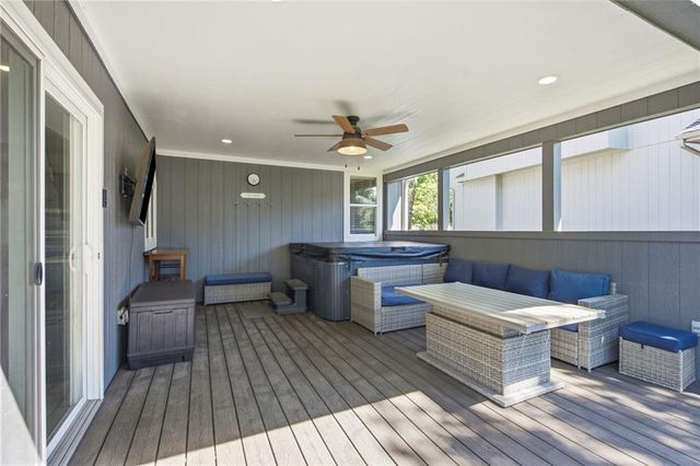 15401 W 165th Street, Olathe, KS 66062