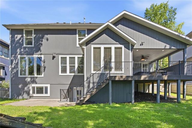 15401 W 165th Street, Olathe, KS 66062