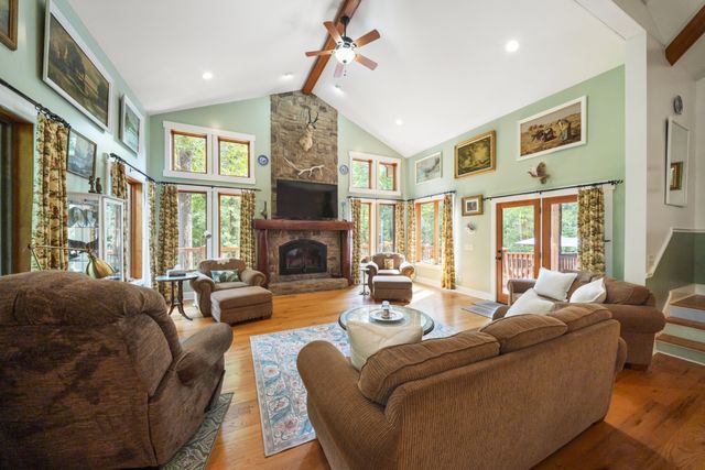 3529 Southwark Dr, Springfield, TN 37172