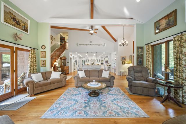 3529 Southwark Dr, Springfield, TN 37172