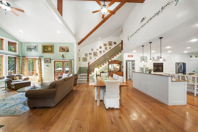 3529 Southwark Dr, Springfield, TN 37172