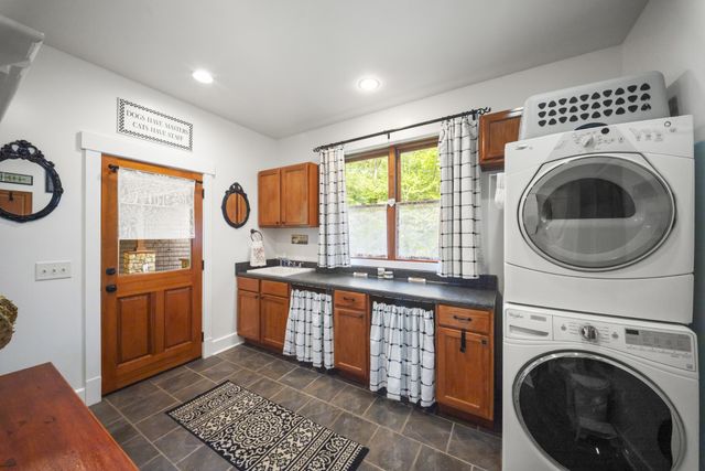3529 Southwark Dr, Springfield, TN 37172