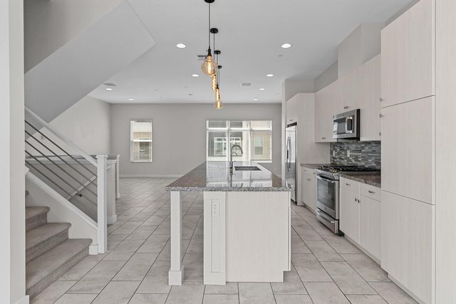6850 E McDowell Road Unit 65, Scottsdale, AZ 85257