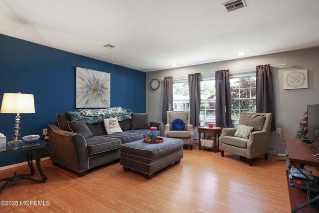 198A Buckingham Drive, Lakewood, NJ 08701