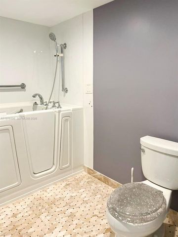 290 174th St 902, Sunny Isles Beach, FL 33160