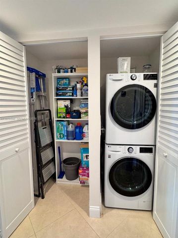 290 174th St 902, Sunny Isles Beach, FL 33160