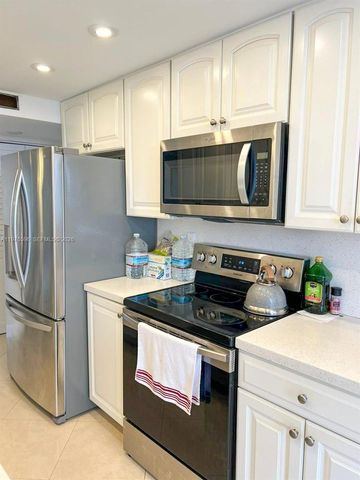 290 174th St 902, Sunny Isles Beach, FL 33160