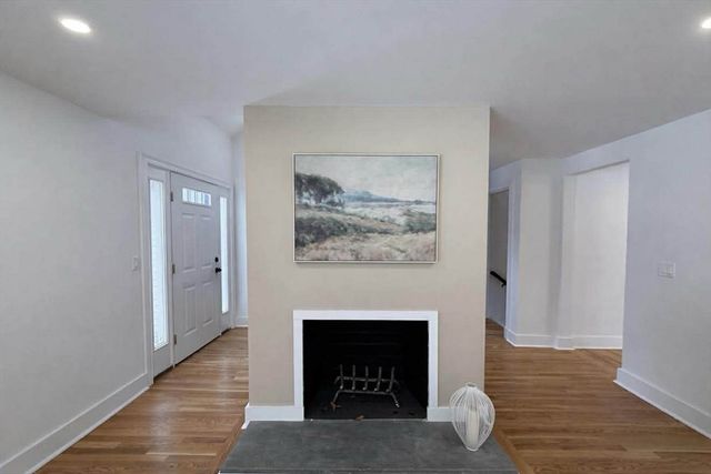 576 Grove St, Framingham, MA 01701