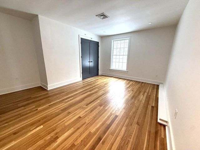 576 Grove St, Framingham, MA 01701