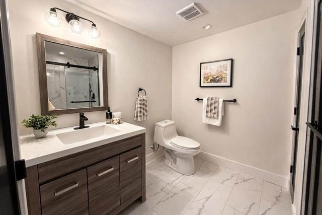 576 Grove St, Framingham, MA 01701