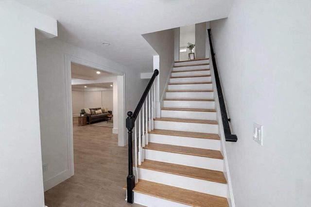 576 Grove St, Framingham, MA 01701