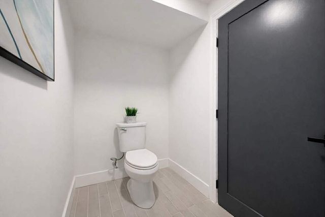 576 Grove St, Framingham, MA 01701