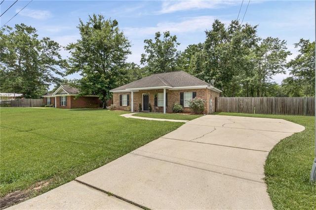 5786 Orchard Street, Satsuma, AL 36572