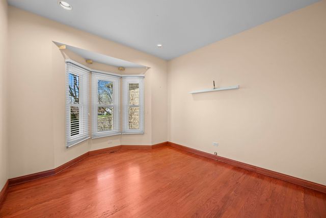 155 Lilac Lane, Wheeling, IL 60090