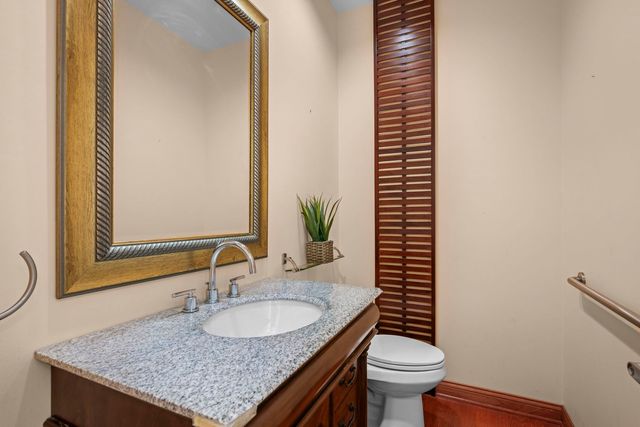 155 Lilac Lane, Wheeling, IL 60090