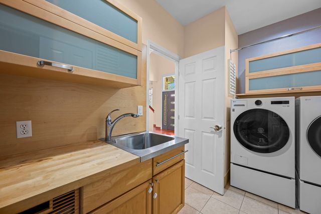 155 Lilac Lane, Wheeling, IL 60090