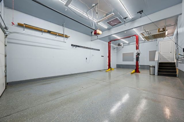 155 Lilac Lane, Wheeling, IL 60090