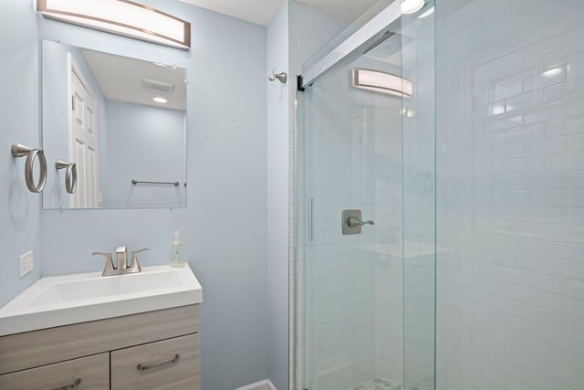 155 Lilac Lane, Wheeling, IL 60090