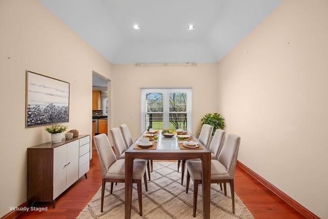 155 Lilac Lane, Wheeling, IL 60090