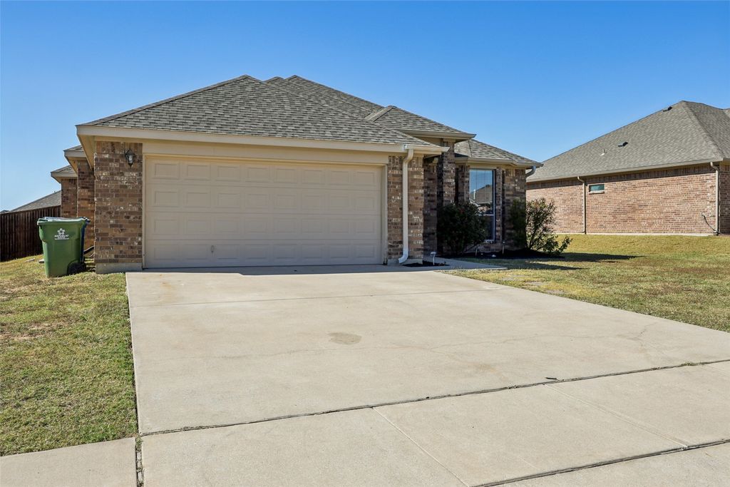 4012 High Plains Drive, Sanger, TX 76266