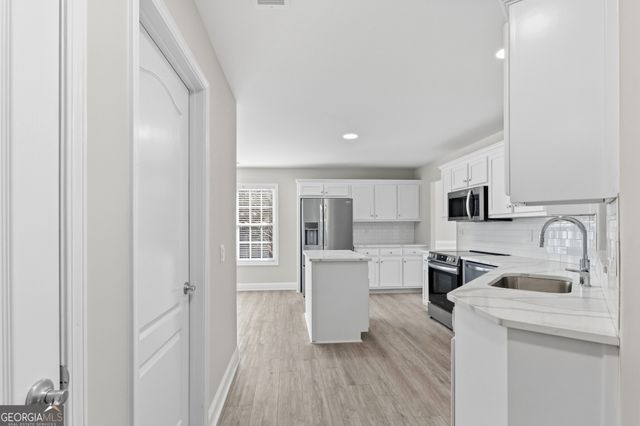 1030 Diamond Way, Bogart, GA 30622