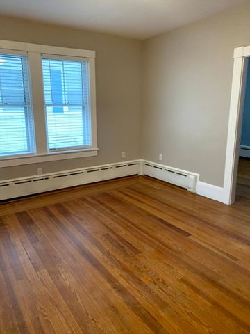 149 Wood St 1, New Bedford, MA 02745