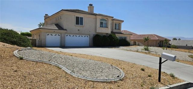 16245 Ridge View Drive, Apple Valley, CA 92307