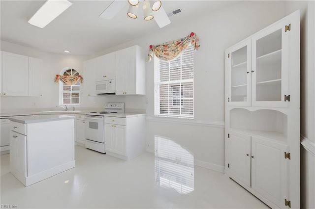 1728 Honorary CT, Virginia Beach, VA 23454