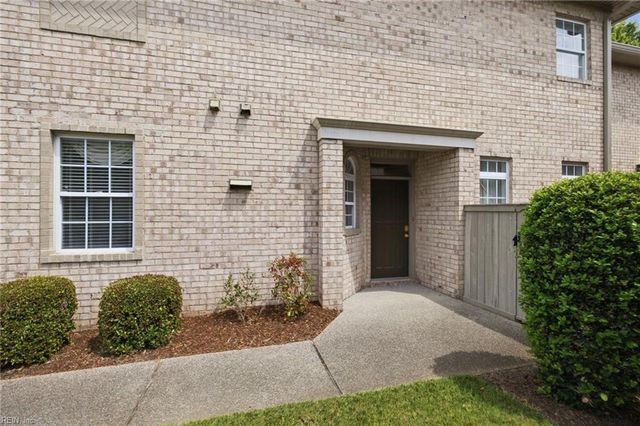 1728 Honorary CT, Virginia Beach, VA 23454