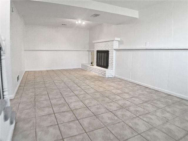 1101 W Elm Terrace, Olathe, KS 66061