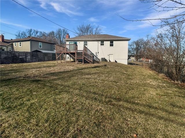 1101 W Elm Terrace, Olathe, KS 66061