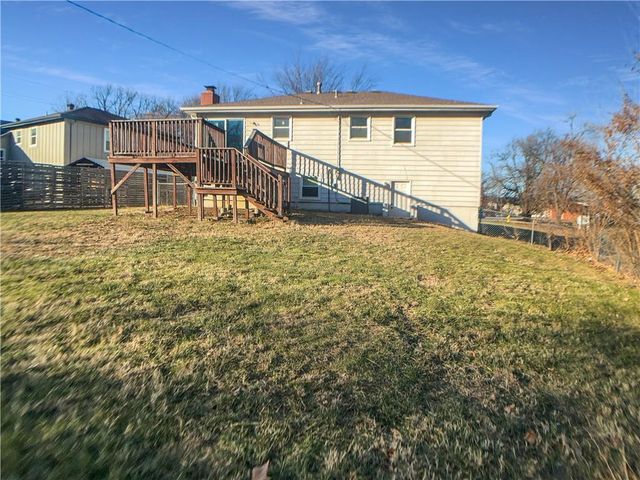 1101 W Elm Terrace, Olathe, KS 66061