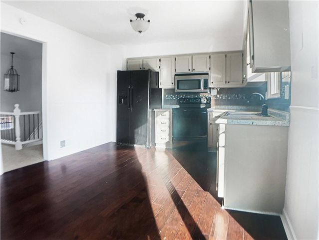 1101 W Elm Terrace, Olathe, KS 66061