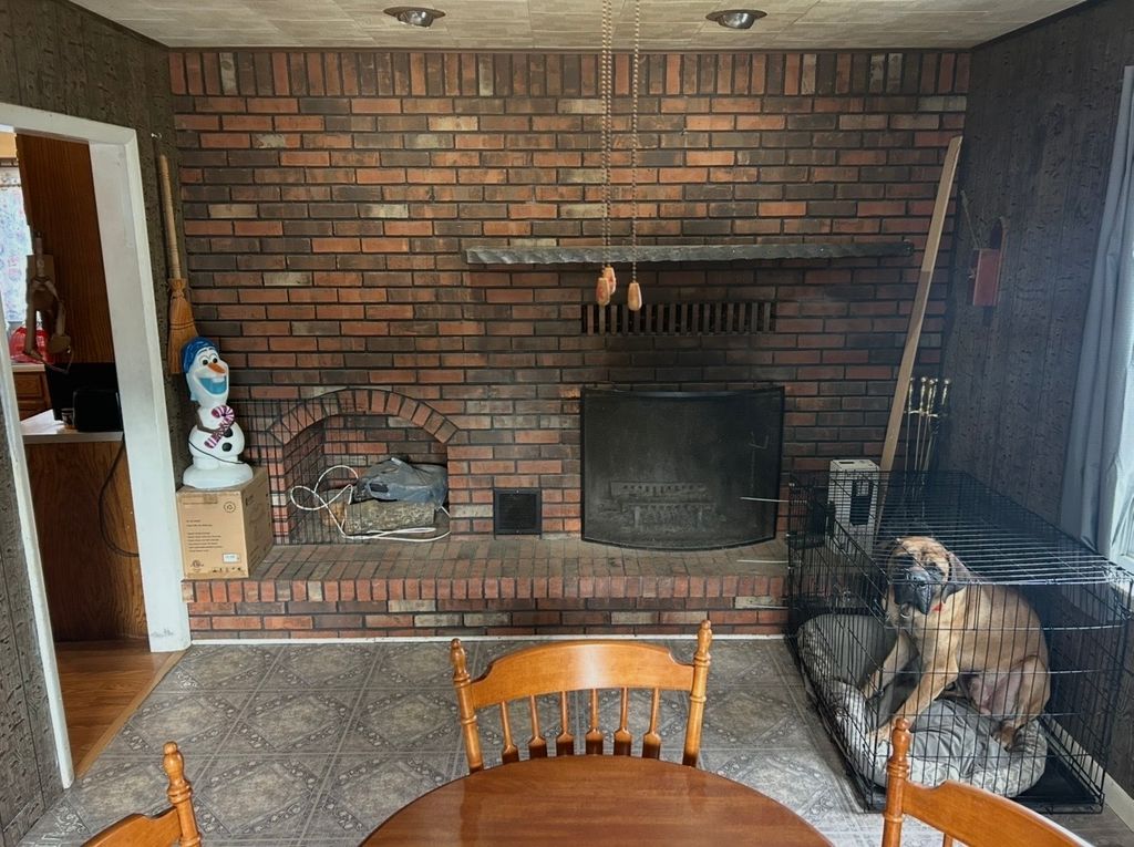Image 11 of property listing at 11 Holiday Terrace, Centralia, IL 62801