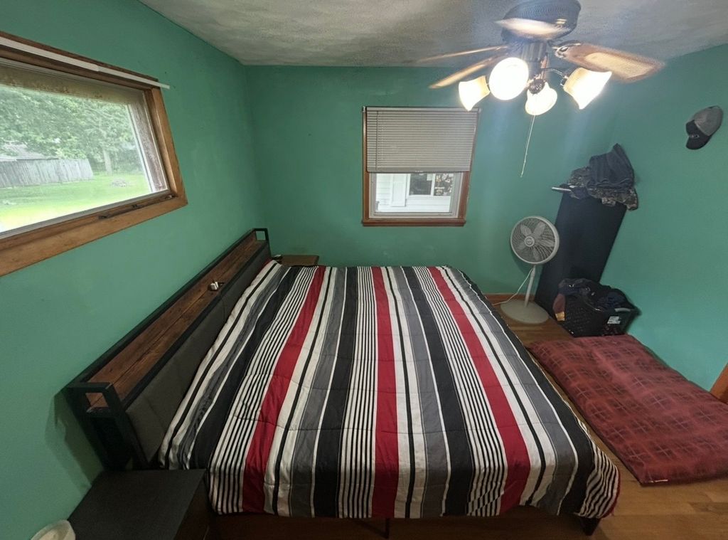 Image 15 of property listing at 11 Holiday Terrace, Centralia, IL 62801