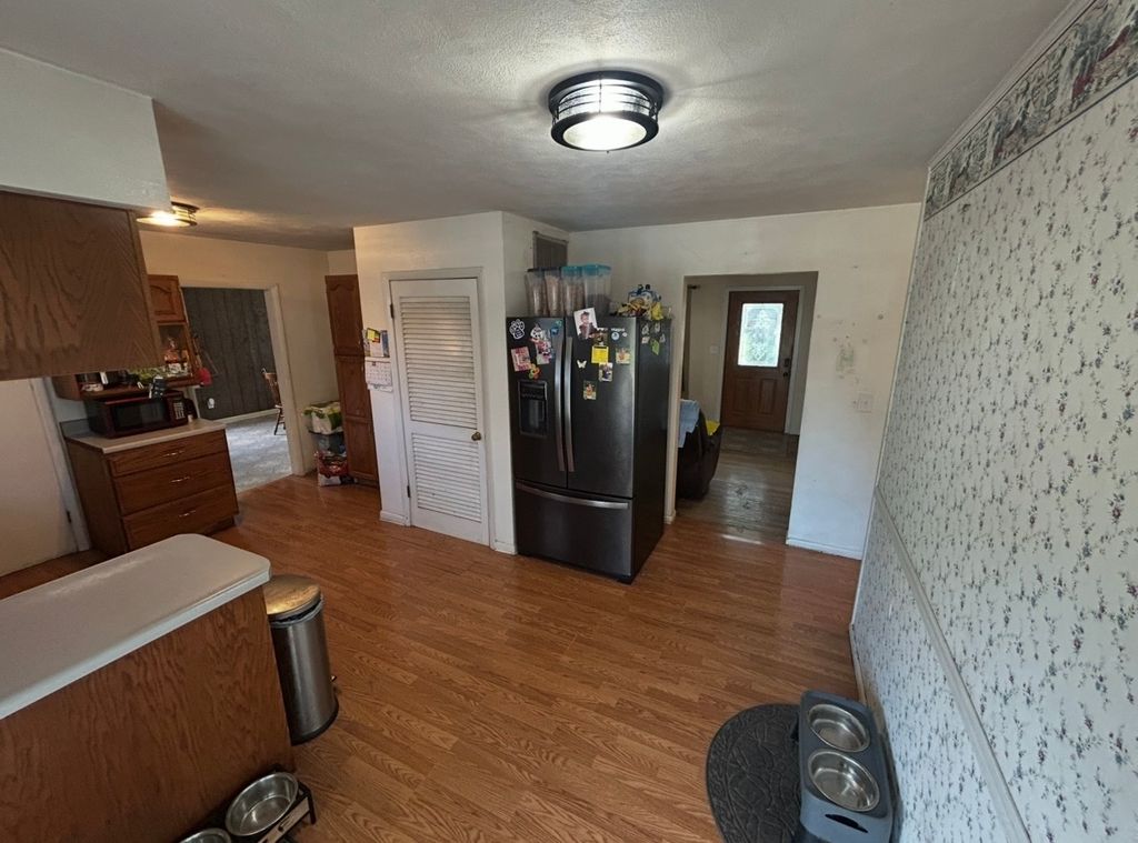 Image 17 of property listing at 11 Holiday Terrace, Centralia, IL 62801