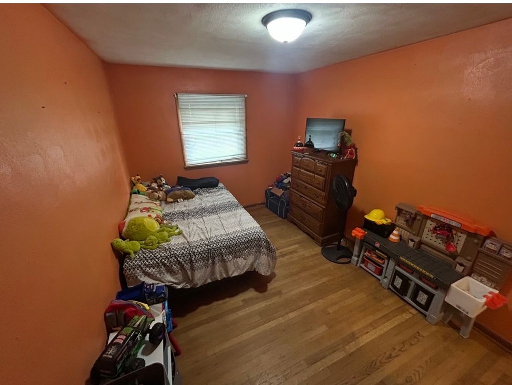 Image 19 of property listing at 11 Holiday Terrace, Centralia, IL 62801