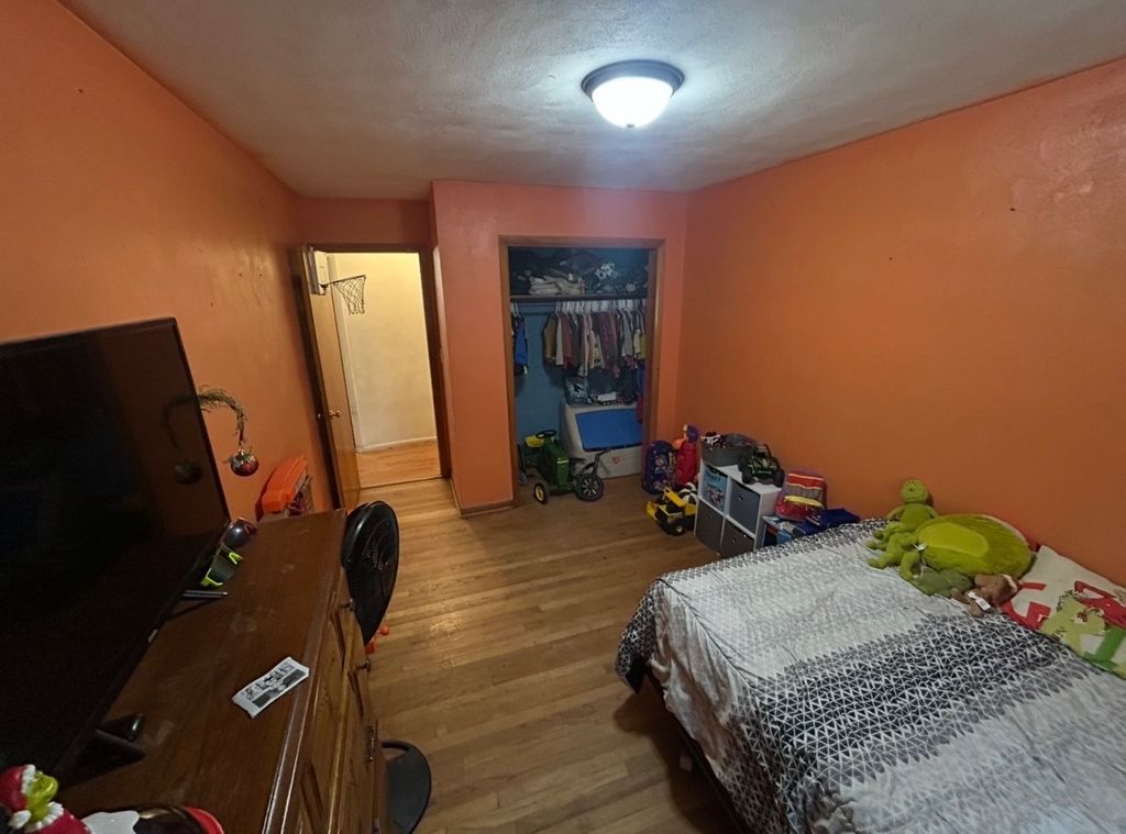 Image 20 of property listing at 11 Holiday Terrace, Centralia, IL 62801