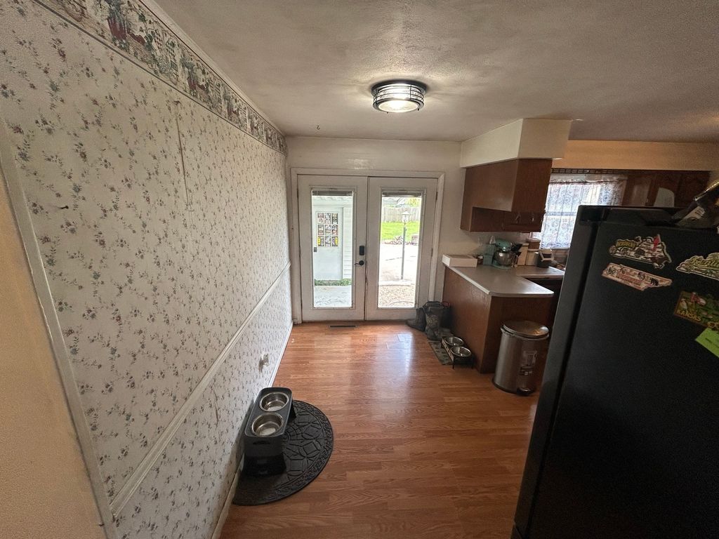 Image 10 of property listing at 11 Holiday Terrace, Centralia, IL 62801