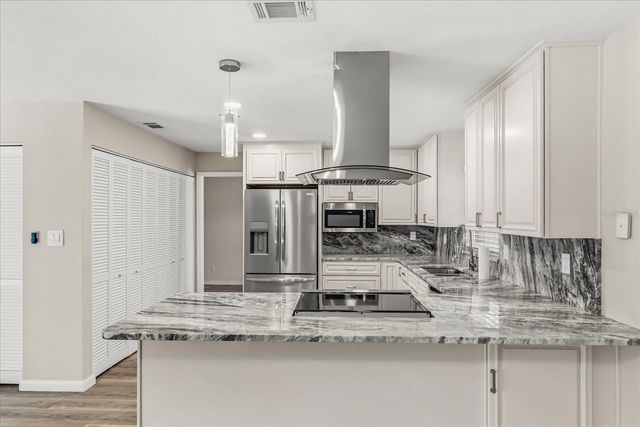 5322 LISA AVENUE, Lakeland, FL 33813