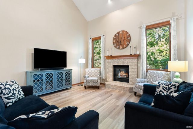 6302 Treasure Cove, Fort Wayne, IN 46835