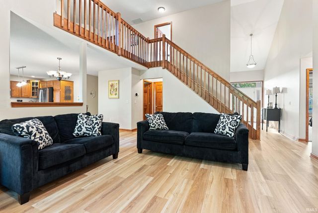 6302 Treasure Cove, Fort Wayne, IN 46835