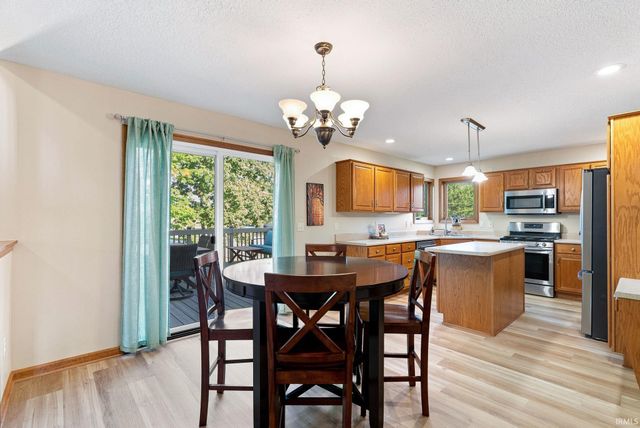6302 Treasure Cove, Fort Wayne, IN 46835