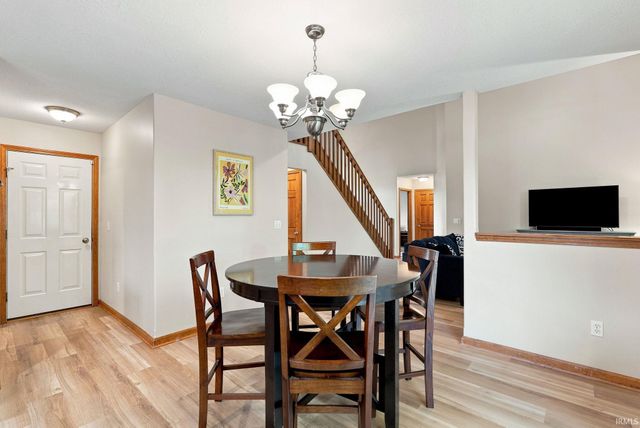 6302 Treasure Cove, Fort Wayne, IN 46835