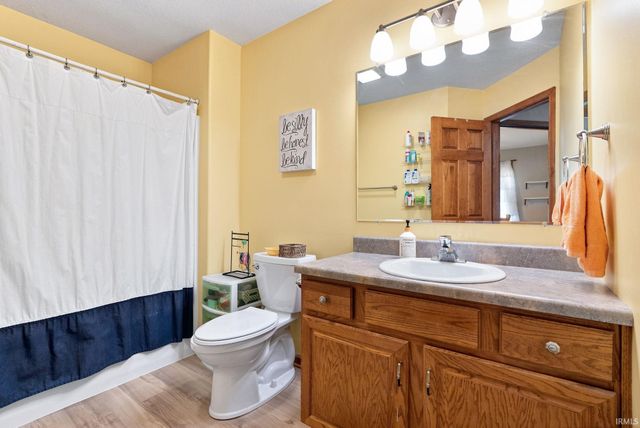 6302 Treasure Cove, Fort Wayne, IN 46835