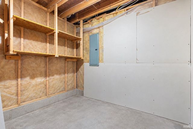 6302 Treasure Cove, Fort Wayne, IN 46835