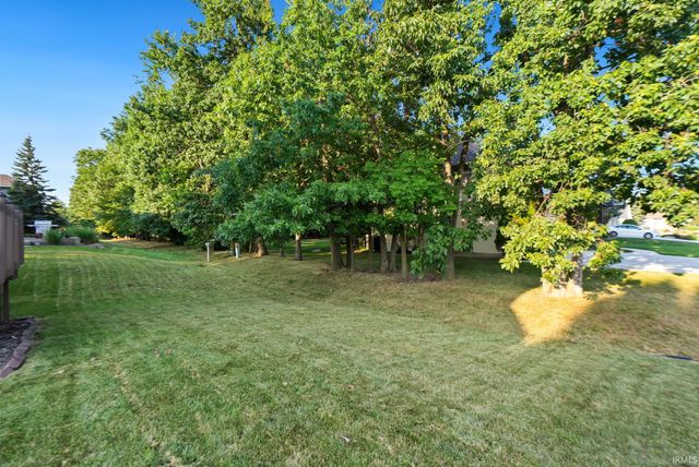6302 Treasure Cove, Fort Wayne, IN 46835