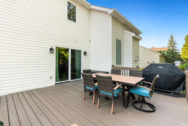 6302 Treasure Cove, Fort Wayne, IN 46835